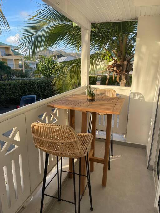 Appartement Oligaia Orient Bay à Quarter of Orleans Extérieur photo